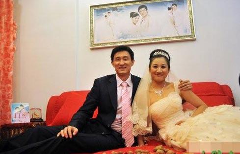 杜锋结过几次婚？背后隐藏着什么故事？