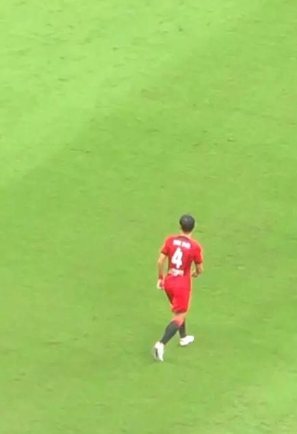 王燊超在场上踢什么位置？不同位置表现如何？