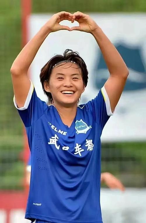 王霜身价多少亿？揭秘中国女足核心球员的商业价值！