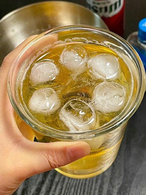 乌苏啤酒真的好喝吗？内行人告诉你真相！