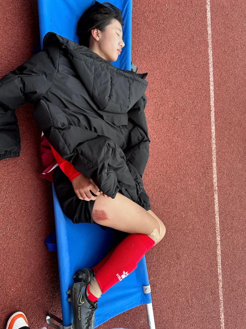 百折不挠的女足精神，激励你我奋勇向前