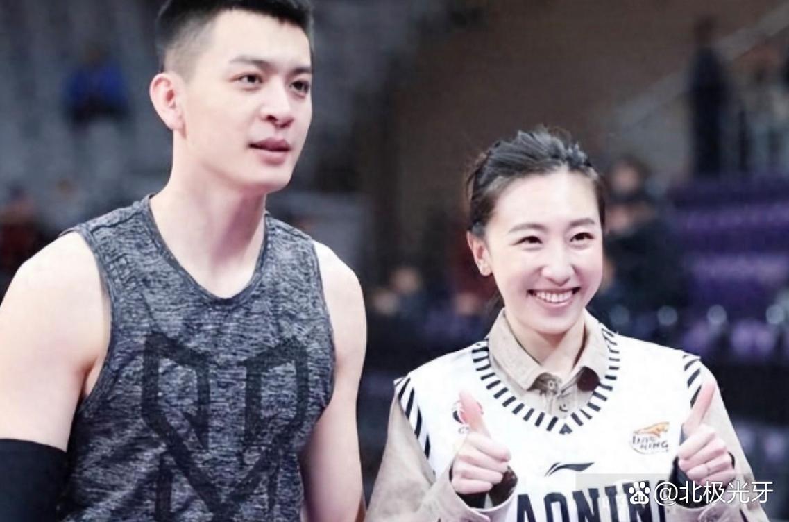 杨鸣离婚事件始末：他的妻子唐佳良是谁？