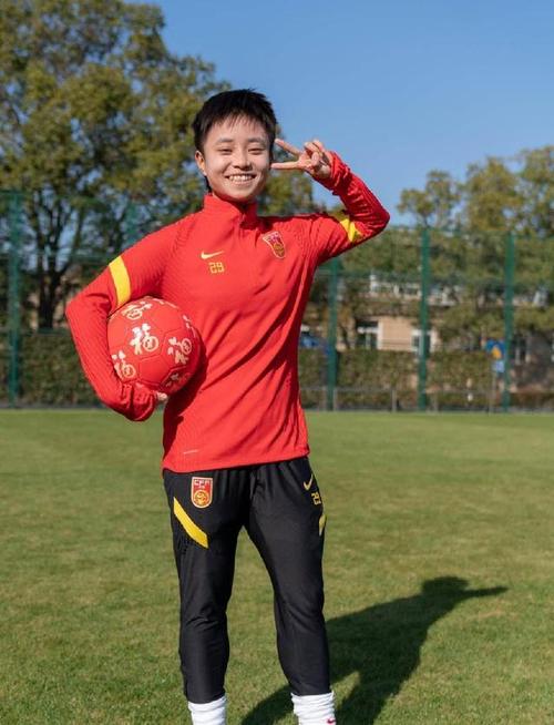 王霜身价多少亿？揭秘中国女足核心球员的商业价值！