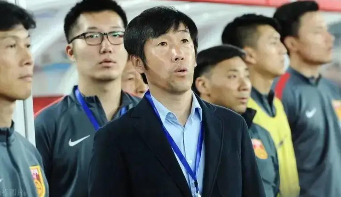 国足换帅了！最新教练是谁？他能拯救国足吗？