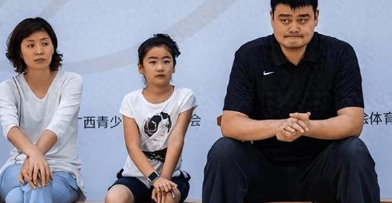 姚明女儿姚沁蕾13岁多高？身高变化图，看看长多快！