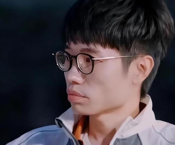 fpx解散的真正原因是什么？知情人士透露幕后真相！
