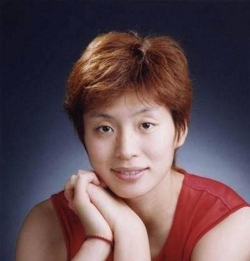 震惊！姚明女儿今年多高了？14岁身高已超1米9！
