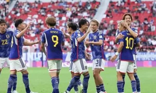 伊朗和日本足球队谁更厉害？深度分析两队实力差距与胜负关键。