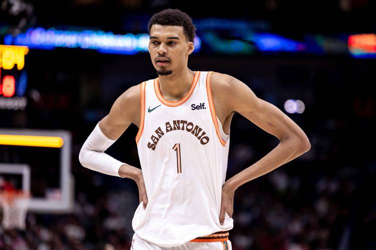 NBA球员都有谁？最新NBA球星名单及实力排名一览