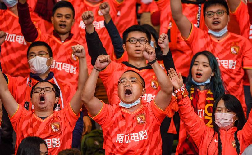 你知道恒大有多少个中超冠军吗？一起回顾恒大辉煌！