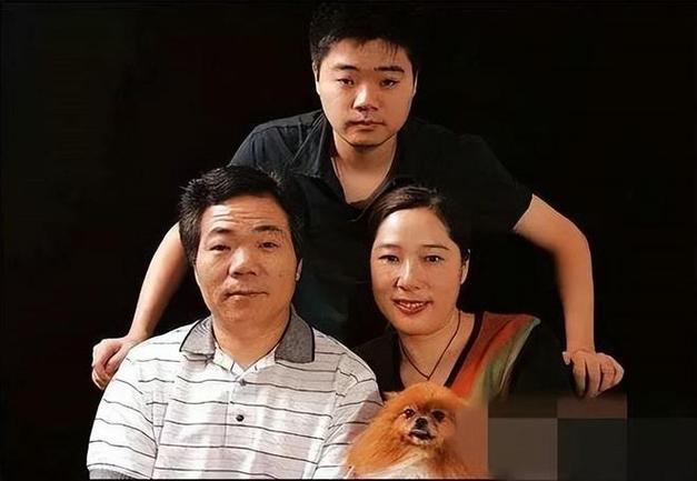 丁俊晖只有一个老婆吗？揭秘他背后的婚姻生活