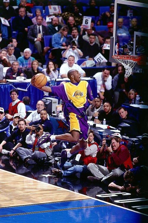 谁是NBA扣篮王？盘点那些年惊艳全场的扣篮高手