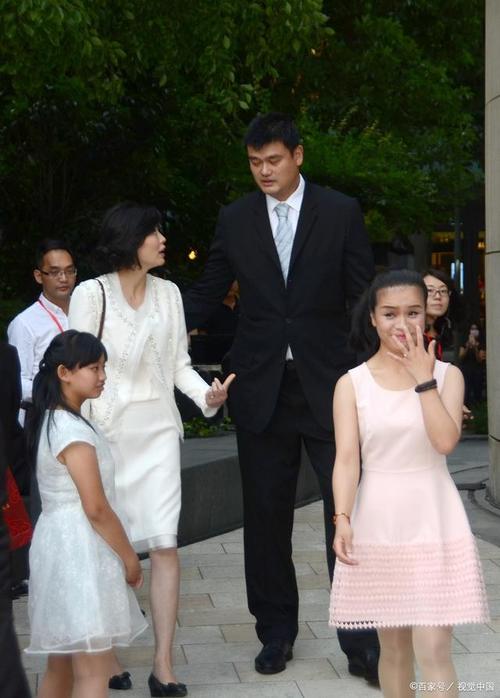 姚明第二任妻子？不存在的！叶莉身高190cm