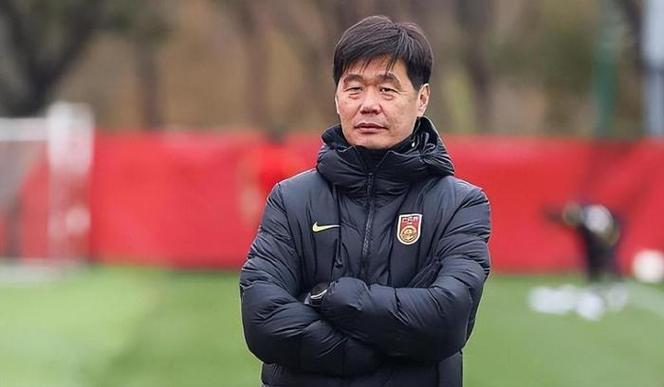 现在中国男足主教练是谁？带你了解国足新帅的执教经历