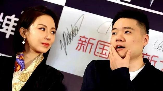 丁俊晖只有一个老婆吗？揭秘他背后的婚姻生活