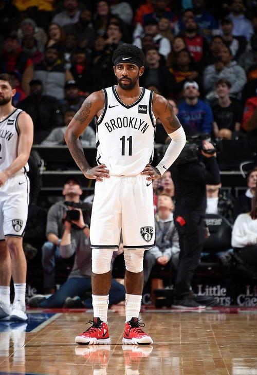 欧文身高体重是多少？揭秘NBA球星欧文的身材数据