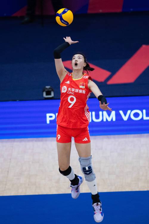 中国女排运动员中谁的身材最出众？引发网友热烈讨论