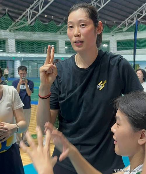 朱婷去哪儿打球了？中国女排队长最新动态！