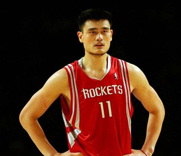 姚明退役：是科比的撞击还是累积的伤病？