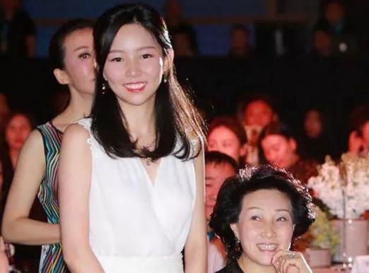 张康阳女朋友是谁？揭秘这位商界精英的恋情传闻