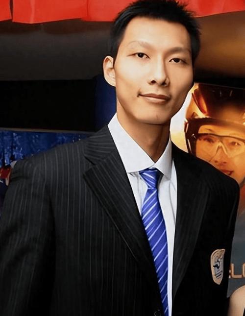 易建联身价多少亿？比你想象的还要多得多！