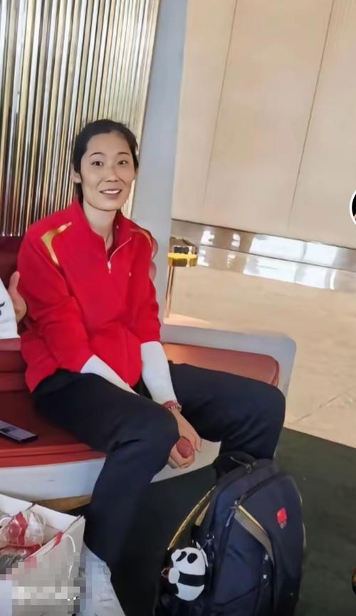 朱婷去哪儿打球了？中国女排队长最新动态！