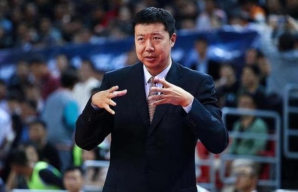 王治郅是什么军衔？退役后他担任了什么职务？