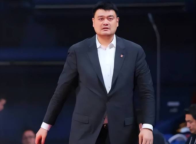 探秘姚明惊人身高：家族基因遗传的奥秘