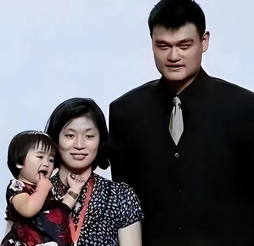 震惊！姚明女儿今年多高了？14岁身高已超1米9！