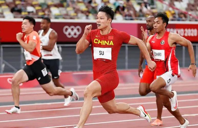 世界百米五虎排名谁第一？速度与激情巅峰对决！
