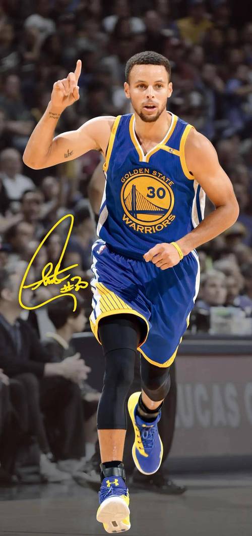 NBA著名球星有哪些？盘点那些闪耀球场的超级巨星