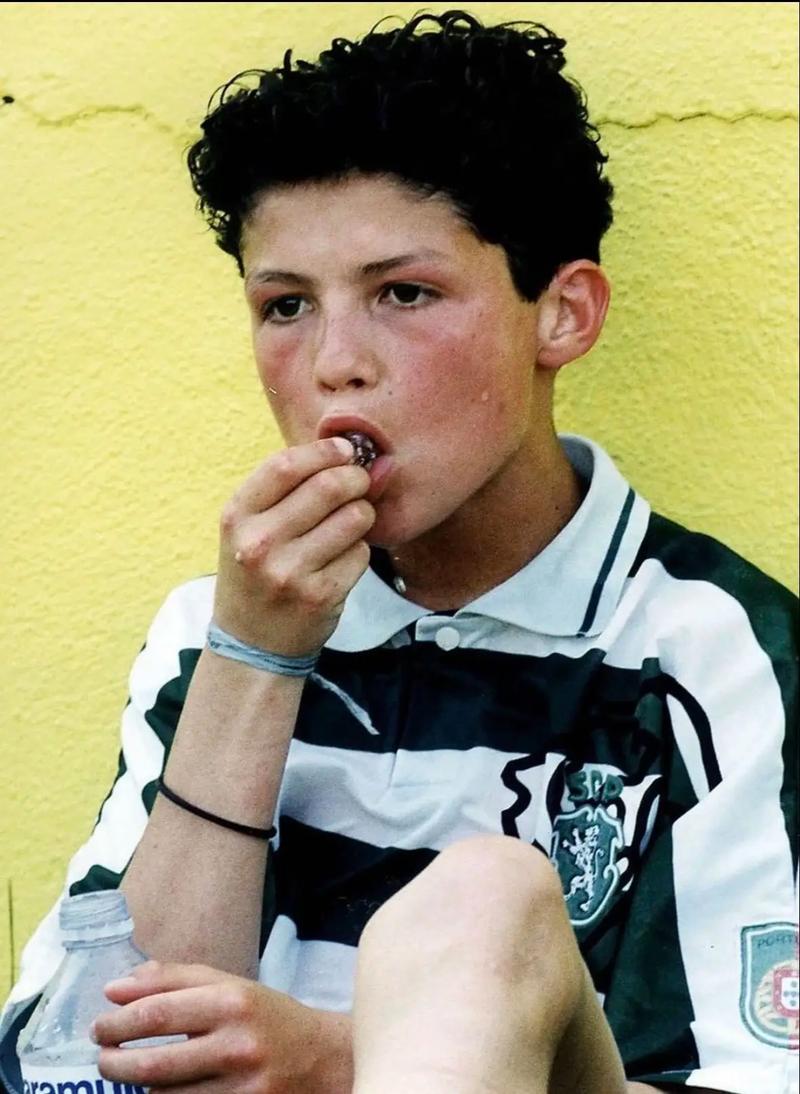 究竟ronaldo是谁？带你认识这位世界足坛传奇