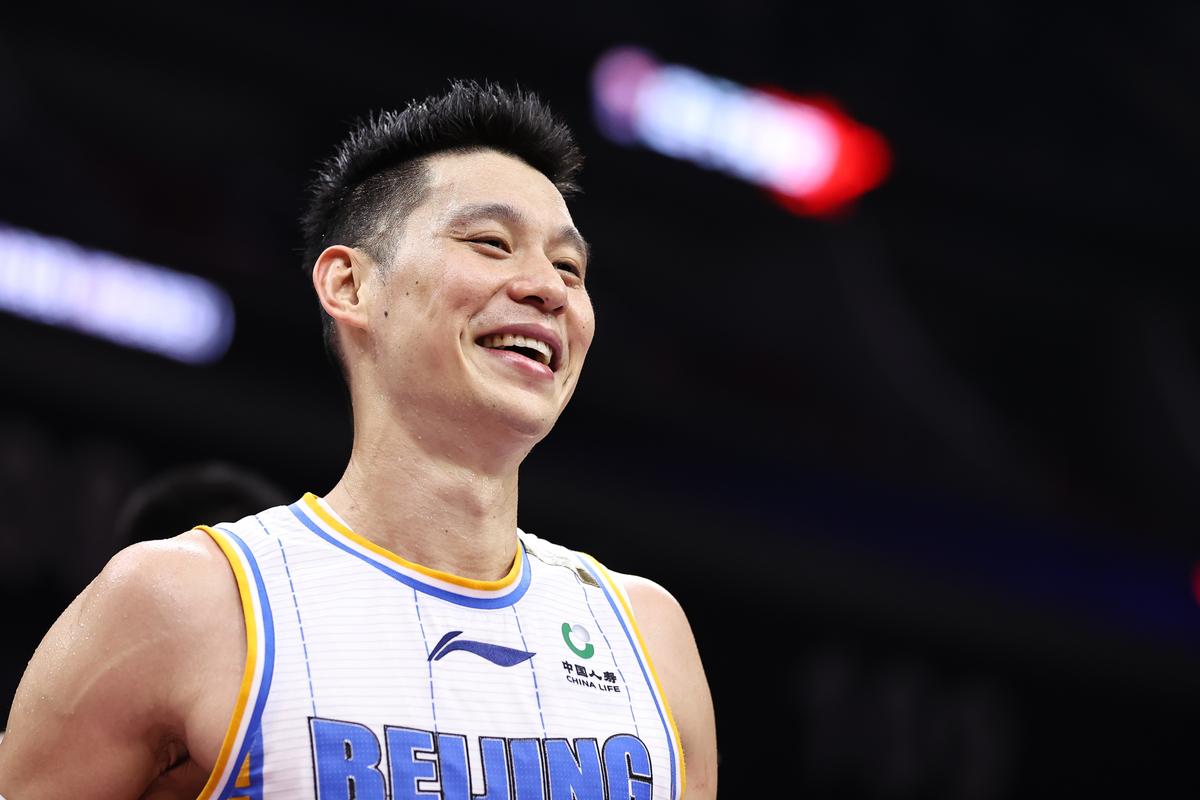 揭秘林书豪篮球生涯：NBA、CBA、P+联赛的总冠军梦