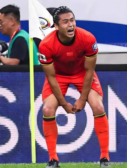 国足12强赛赢谁了？张玉宁、武磊建功，3-2逆转取胜！