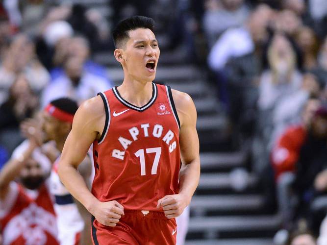 你知道林书豪是什么运动员吗？带你了解他的篮球之路