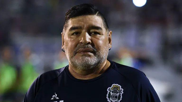 马拉多纳去世年龄是多少？一代球王，60岁英年早逝。