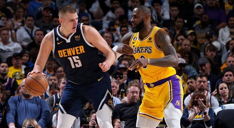 NBA球员年薪到底有多少？揭秘那些令人咋舌的天价合同！