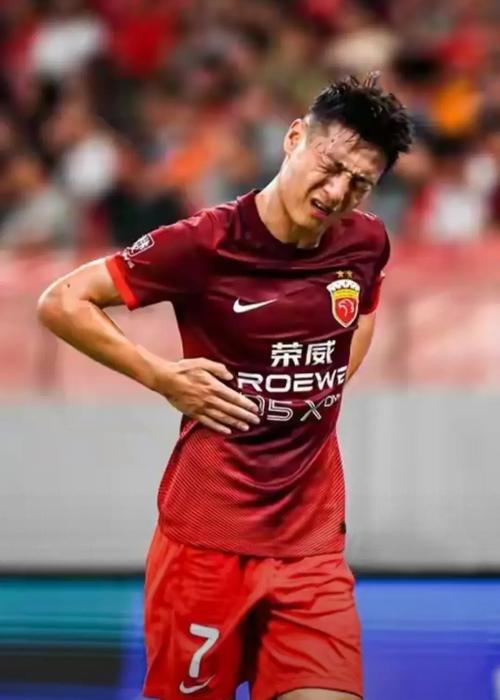 武磊为什么不去英超踢球？背后隐藏着什么原因？