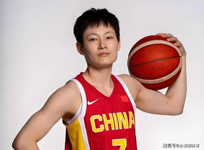她是中国女篮队长！杨力维的精彩瞬间和励志故事