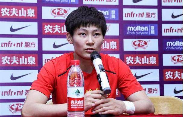 她是中国女篮队长！杨力维的精彩瞬间和励志故事