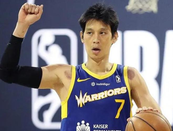 揭秘林书豪篮球生涯：NBA、CBA、P+联赛的总冠军梦