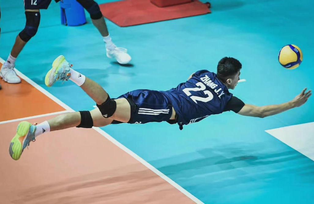 男排队员谁的扣球最猛?“大鸟”称号的由来!