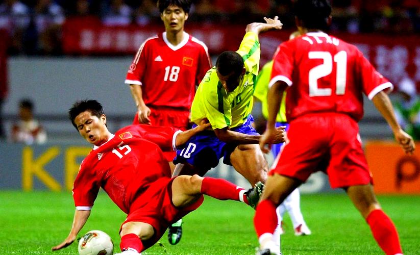 国足何时踢进过世界杯？2002年韩日世界杯的遗憾之旅