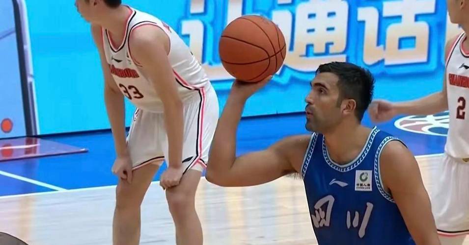 前NBA球员乔丹贝尔最终去了哪？CBA广东宏远签下他！
