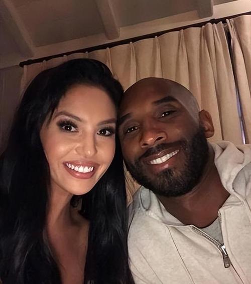 想知道科比比他老婆大几岁吗？这里有答案！