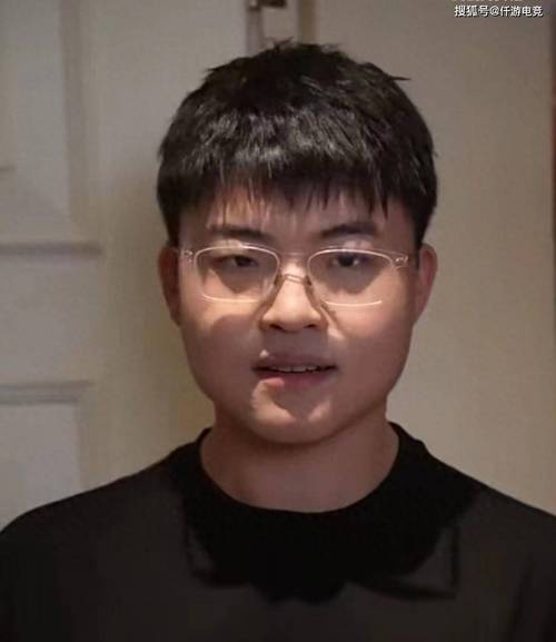 Uzi复出加入哪个队伍？真相扑朔迷离！