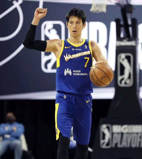揭秘林书豪篮球生涯：NBA、CBA、P+联赛的总冠军梦