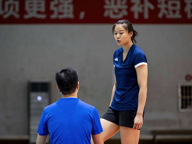 中国女排现状如何？巴黎奥运会后，球队面临哪些问题？