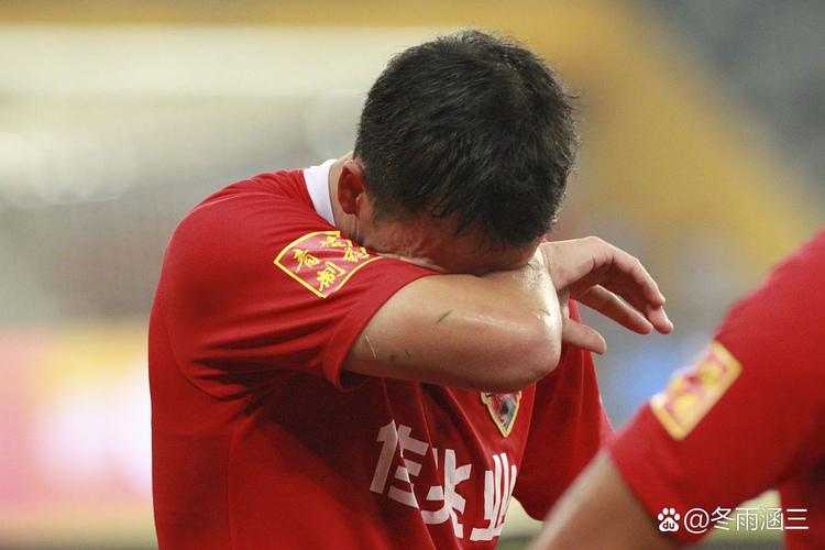 国足让人失望透顶，为什么还要继续存在？不取消的真相是什么？