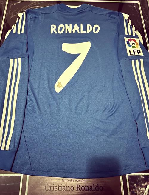 收藏家必看!C罗球衣都有哪几种?详细款式介绍